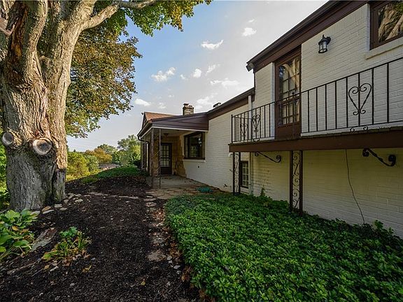 4th image of 3543 Parkridge Cir NW