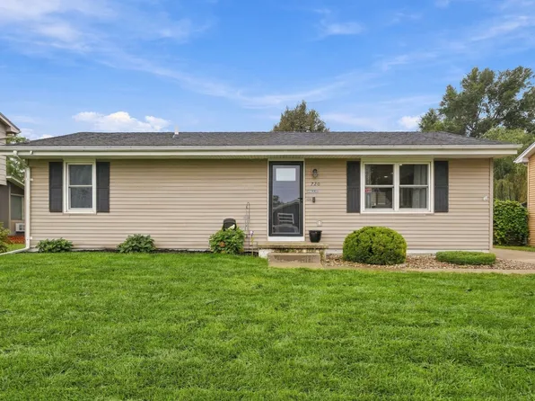 720 NE 5th St, Grimes, IA 50111