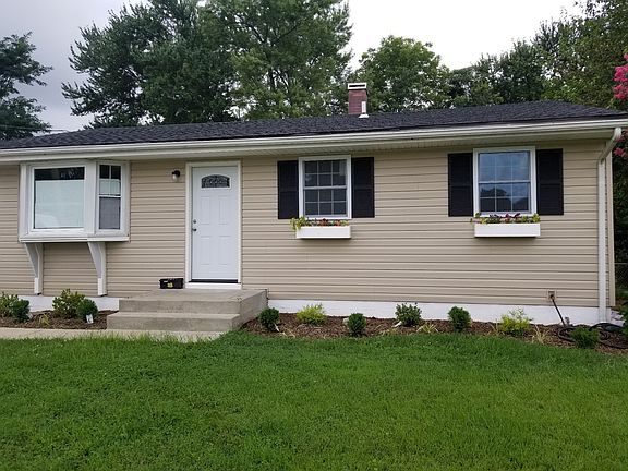 Front view with window planters