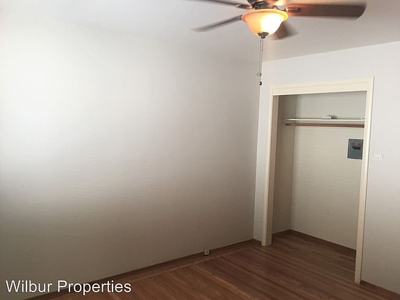 5th image of 1311 Hoover St APT 01