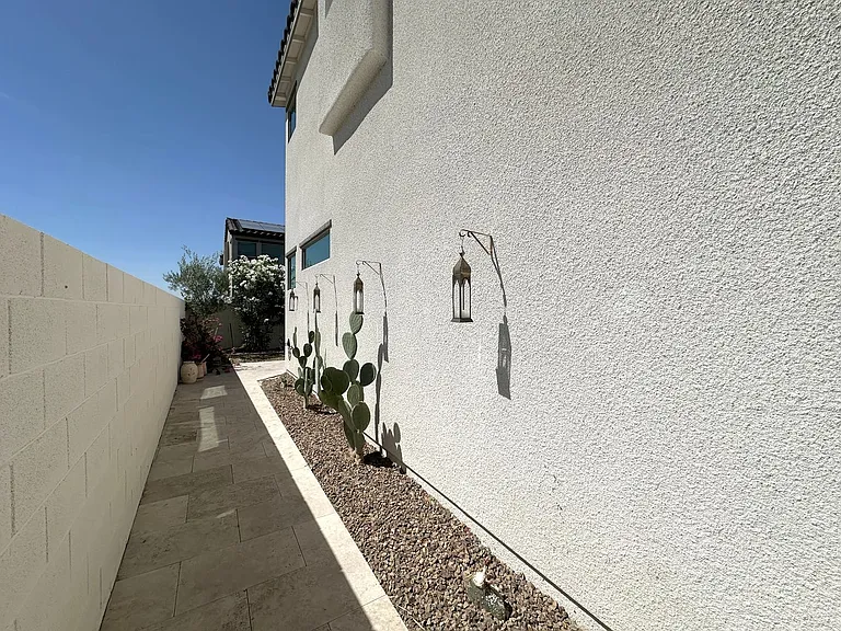 513 Monarch Ridge Ct — Photo 25