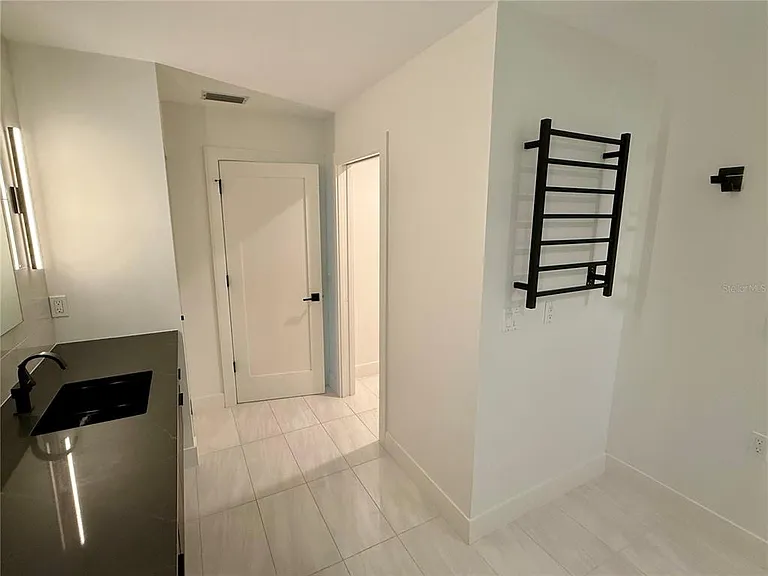 1359 Harbor Dr — Photo 29