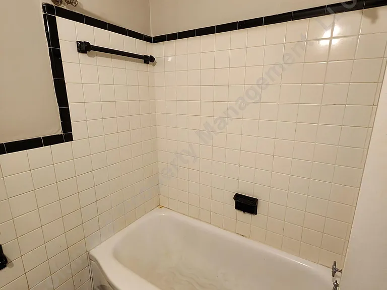 821 Arrowwood Rd — Photo 13