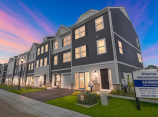 34 Baybreeze Dr, Waretown, NJ 08758