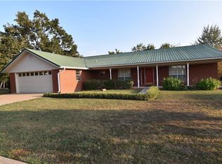 302 Davis Ln, Roland, OK 74954