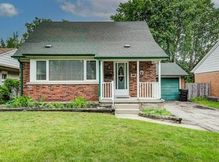24 Belmont Ave E, Kitchener, ON N2M 4B9