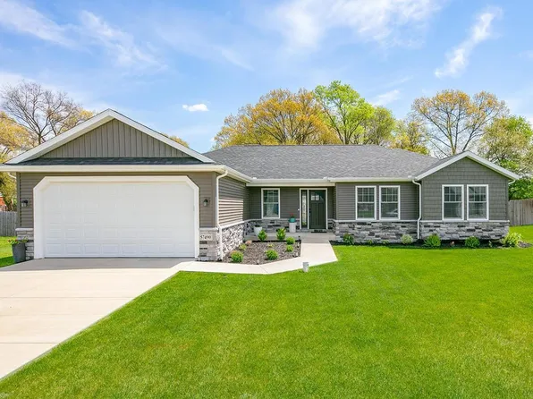 57490 Charlie Dr, Elkhart, IN 46517