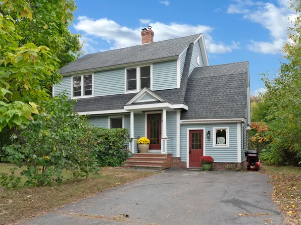 13 Sunset Road, Scarborough, ME 04074