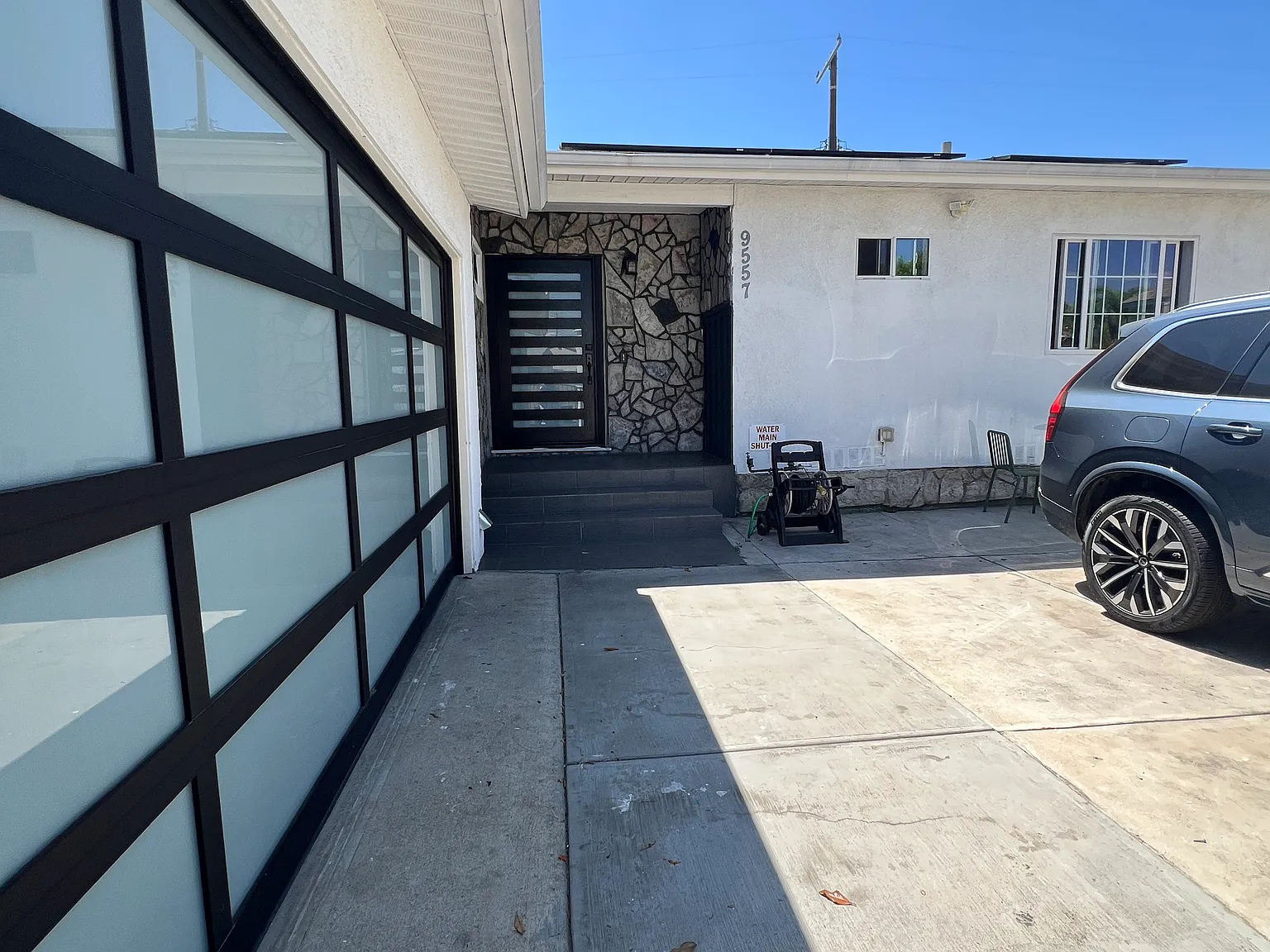 3 bed, 1732 sqft, $5,500 — Photo 2