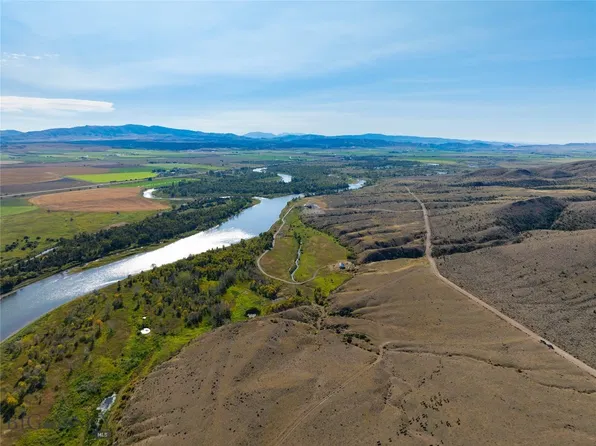 623 River Rd, Townsend, MT 59644