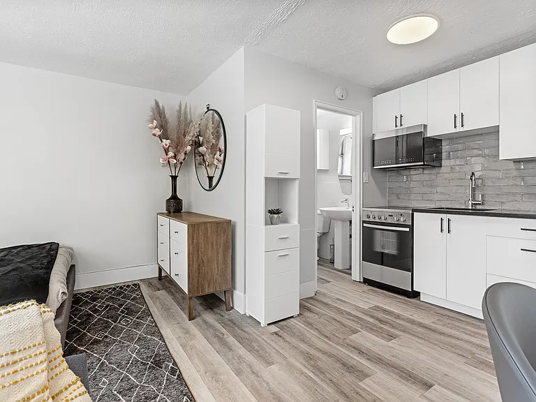 280 Laurier Ave E #52 — Photo 37