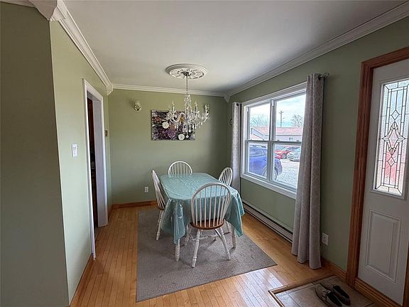 5th image of 19A Slades Road