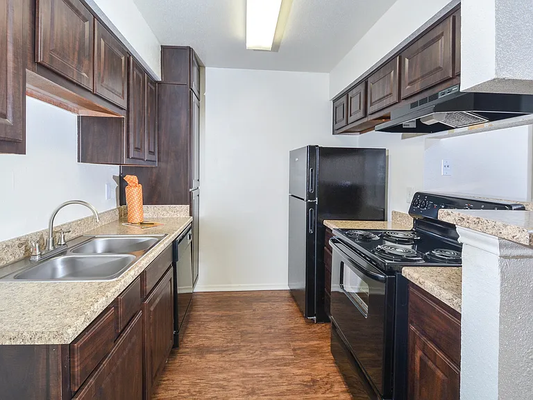 Centennial Place Apartments — Photo 20