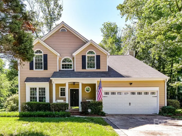 4411 Poplar Grove Dr, Charlotte, NC 28269