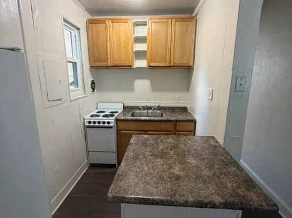 2109 Bainbridge Blvd APT 11, Chesapeake, VA 23324