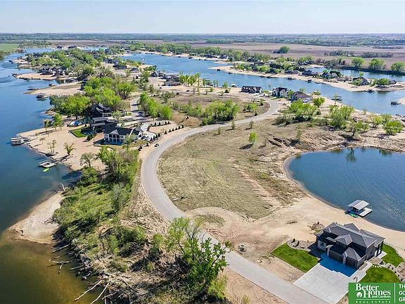 4th image of 619 Bald Eagle Blvd