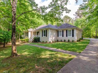 25 Valley Ln, Newnan, GA 30263