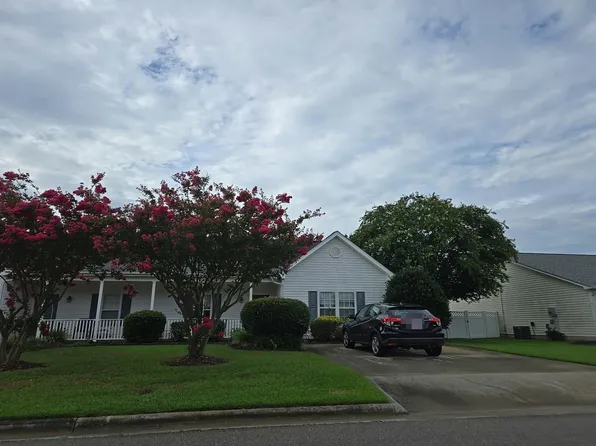 206B Emily Dr, Winterville, NC 28590
