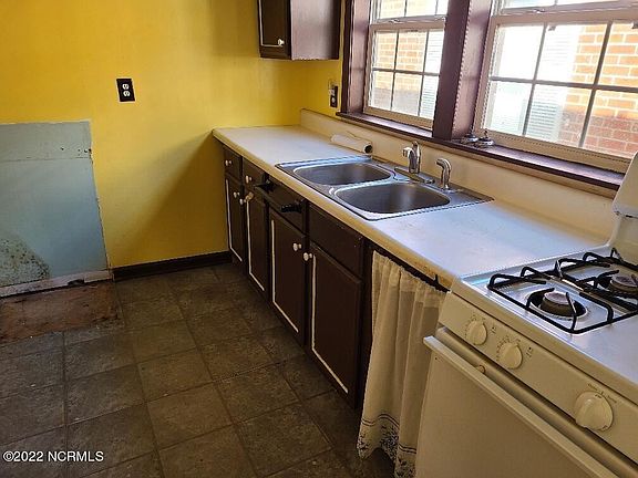 3rd image of 1216 S 9th St