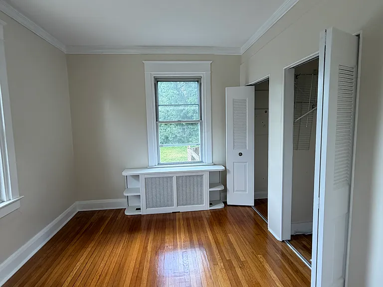 302 Shadeland Ave — Photo 17