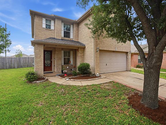 2nd image of 3803 Banks Ridge Ln