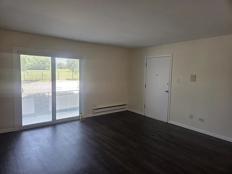 3931 W 115th St #2E — Photo 7