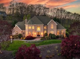 20 Garnet Hill Ln, Avon, CT 06001