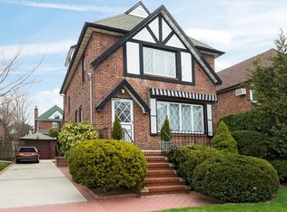 77 Northumberland Gate, Lynbrook, NY