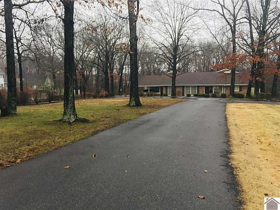2nd image of 102 Dogwood Dr