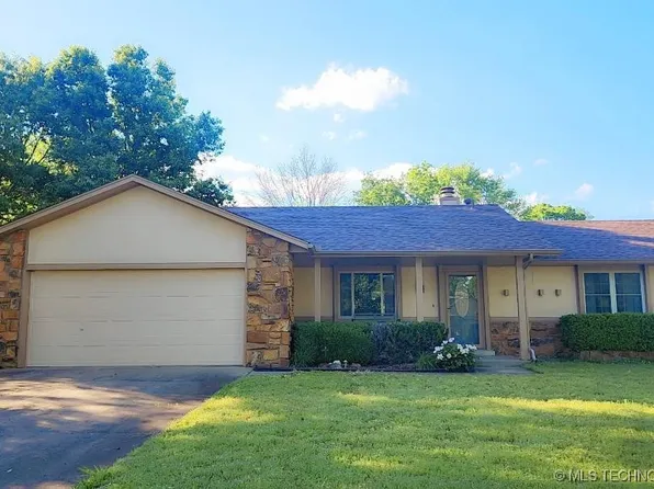 1903 N Chambers Ter, Claremore, OK 74017