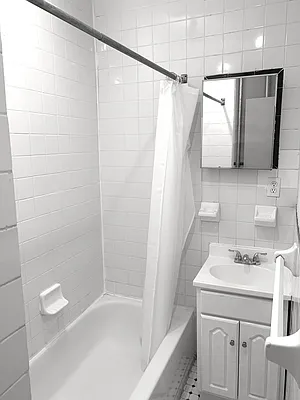 Rented by Bond New York | media 12