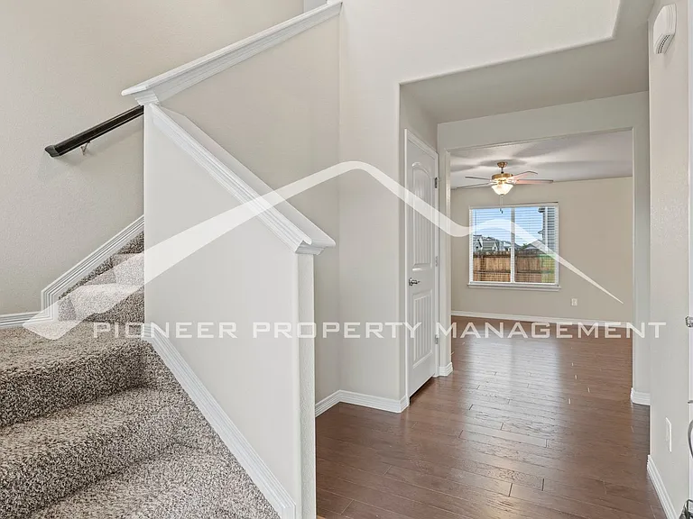 10938 Clarion Dr — Photo 3