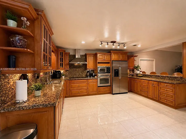 10290 SW 24th Ct — Photo 7