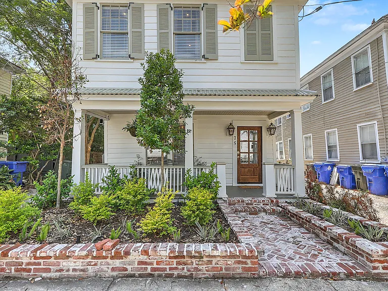 75 Smith St — Photo 2