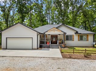 325 Falcons Nest Rd, Walhalla, SC 29691
