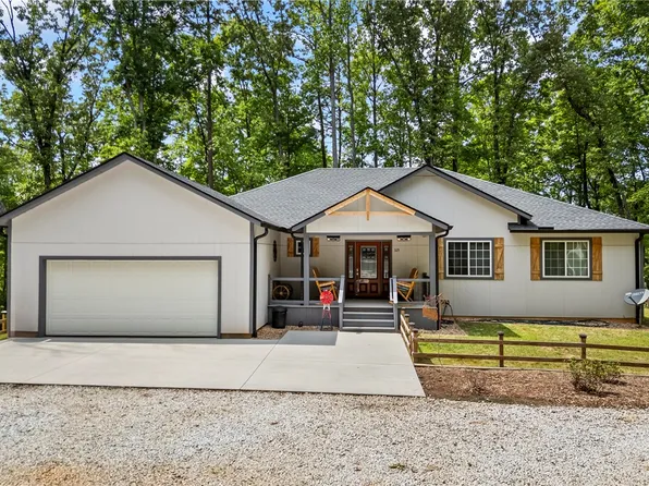 325 Falcons Nest Rd, Walhalla, SC 29691