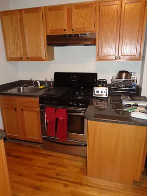 Rented by Metropolitan Equities | media 3