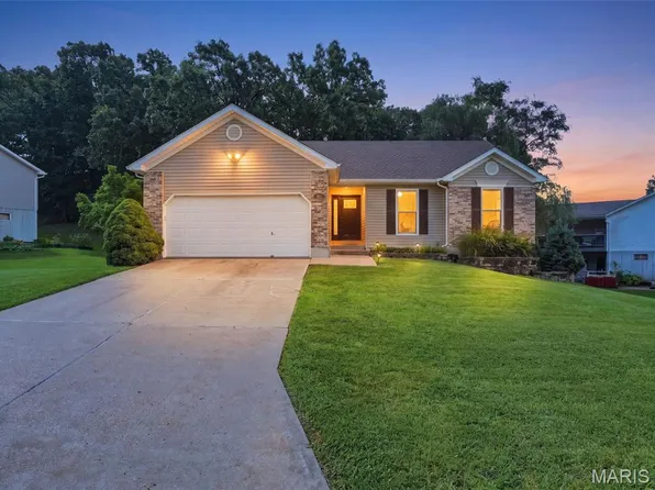 65 Adventura Dr, Festus, MO 63028