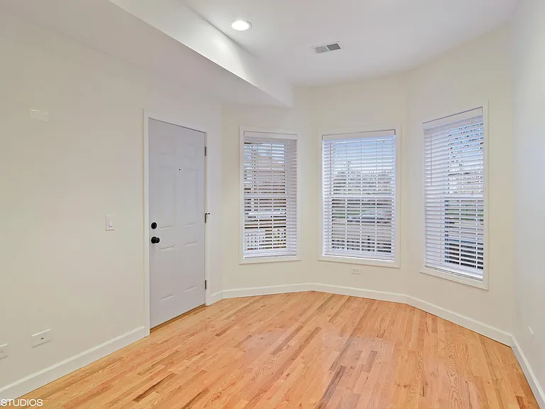 2741 W Fullerton Ave #1 — Photo 2