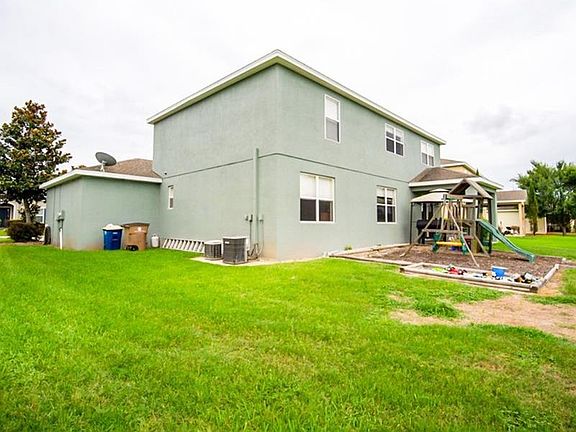 3rd image of 1916 Wind Meadows Dr