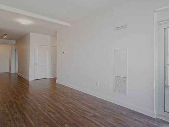 5th image of 2800 Keele St Unit 1110