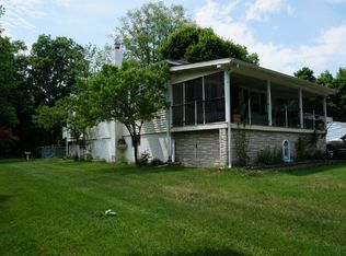 14 Gerow Ln, New Windsor, NY 12553