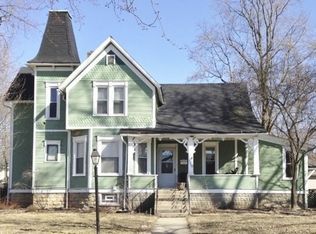 710 S Wildwood Ave, Kankakee, IL