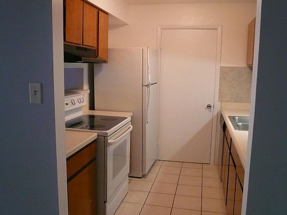 Kitchen has appliances