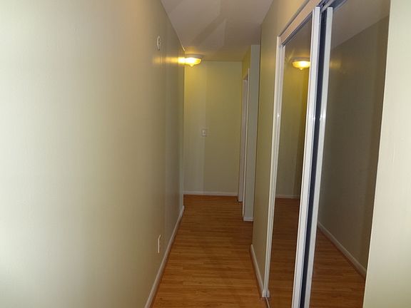 5th image of 31 Washington Blvd APT 213