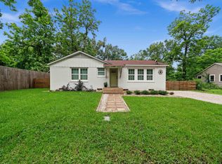 504 N Henry St, Lindale, TX 75771