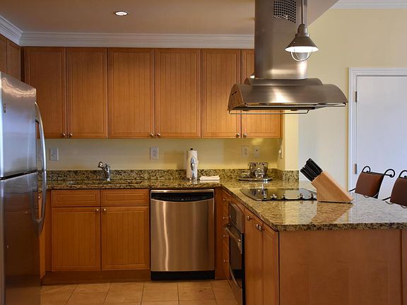 2nd image of 5802 Palmetto Dr #B-315