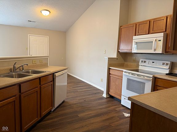 2nd image of 1715 Brassica Way