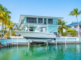 887 Bay Dr, Summerland Key, FL 33042