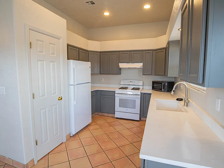 2656 Bearcat Dr — Photo 5